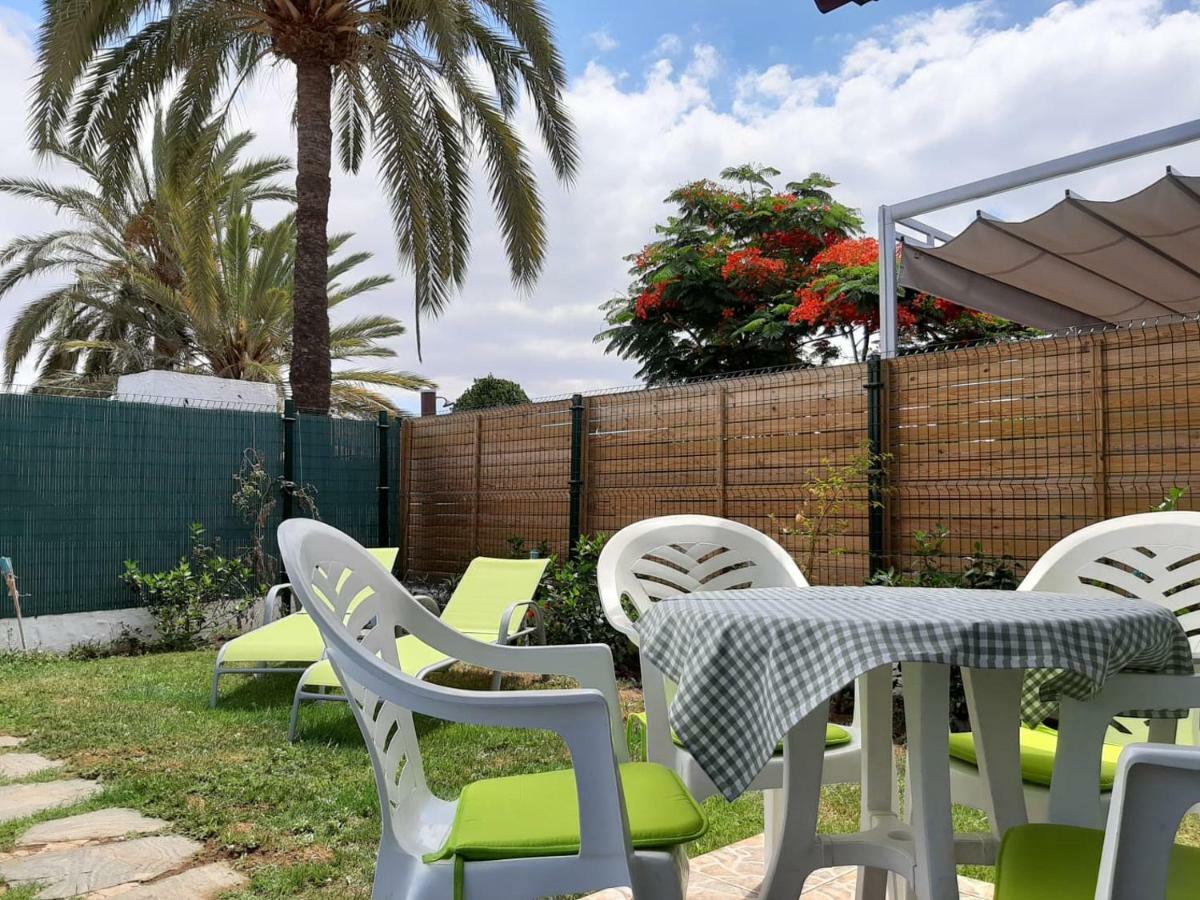 Bungalow With Private Garden Nex To Yumbo Center Villa มาสปาโลมาส ภายนอก รูปภาพ